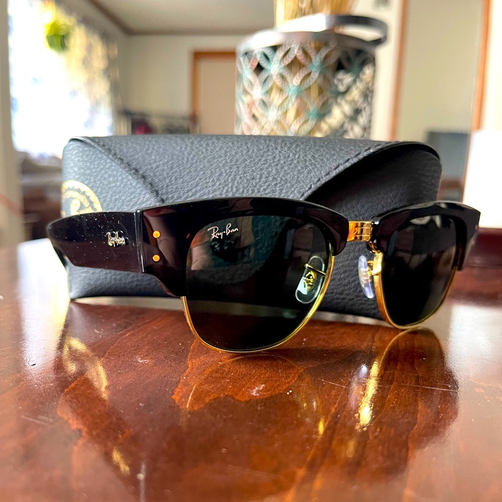 BRAND NEW Ray Ban Sunglasses!